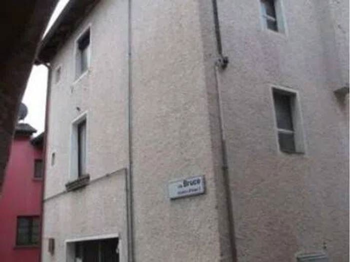 Appartamento trilocale in vendita in Via Bruco, Piario