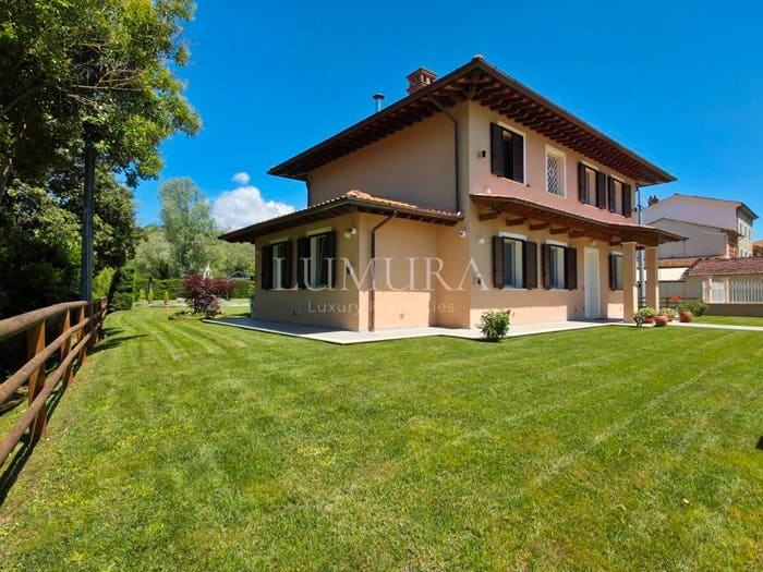 Casa con 6 locali in vendita in Via dei Palmini, Massa Macinaia San Leonardo, Capannori