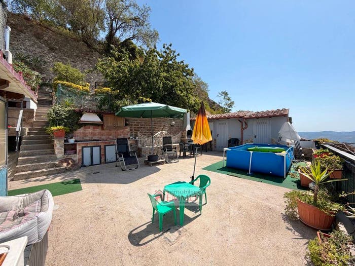 Appartamento quadrilocale in vendita in Via Ripa Alta, Centro, Tolfa