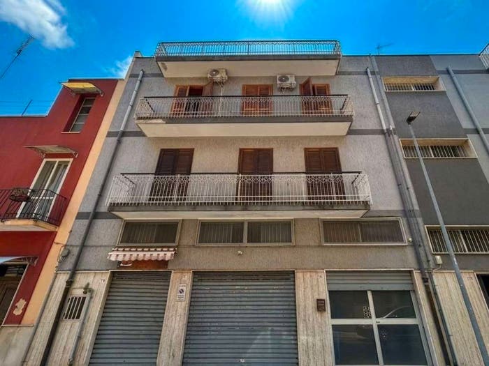 Appartamento quadrilocale in vendita in Via Monte Nero, Cappuccini, Brindisi