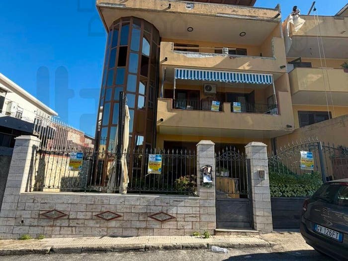 Appartamento trilocale in vendita in Ganzirri, Centro Storico, Messina
