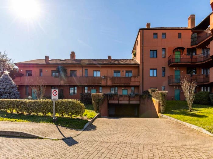 Casa quadrilocale in vendita in Via Tevere, Centro, Lainate