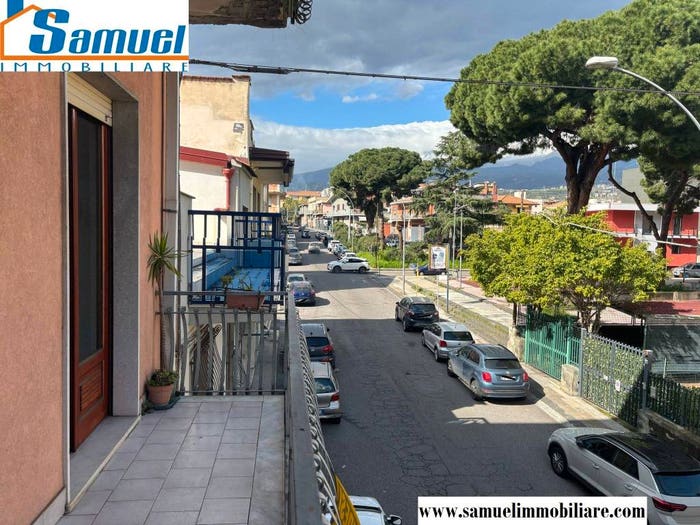 Appartamento trilocale in vendita in Corso Sicilia, Centro, Giarre