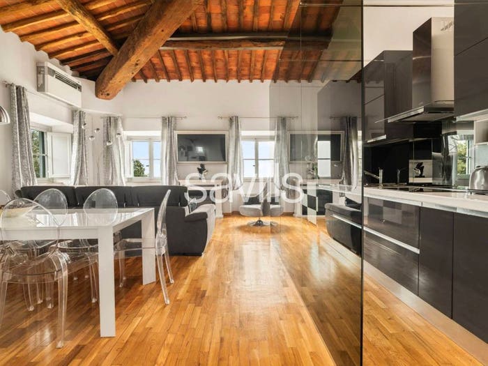 Appartamento con 6 locali in vendita in Via di Matraia, Matraia Valgiano, Capannori