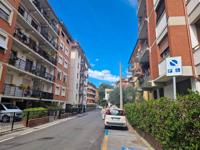 Appartamento quadrilocale in affitto in Via delle Medaglie d'Oro, Pratale, Pisa