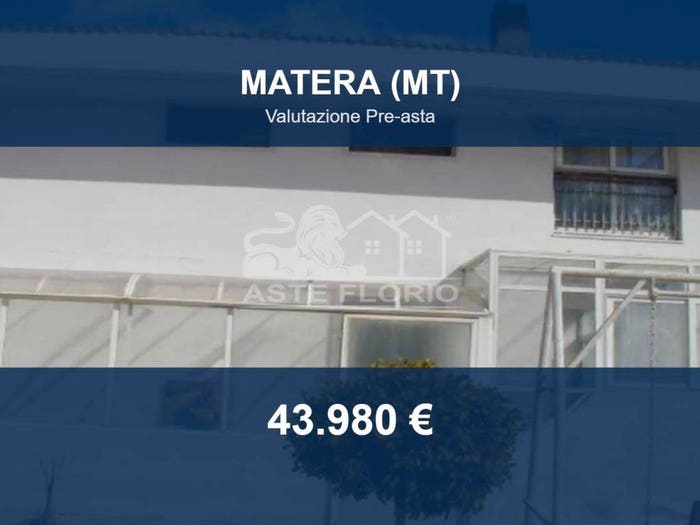 Appartamento trilocale in vendita in Contrada Serra Rifusa snc, Centro, Matera