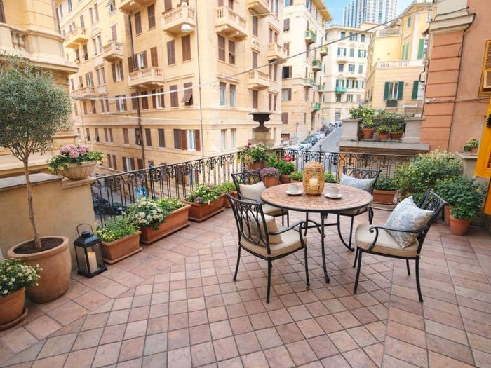 Appartamento quadrilocale in vendita in Corso Luigi Andrea Martinetti, Sampierdarena, Genova