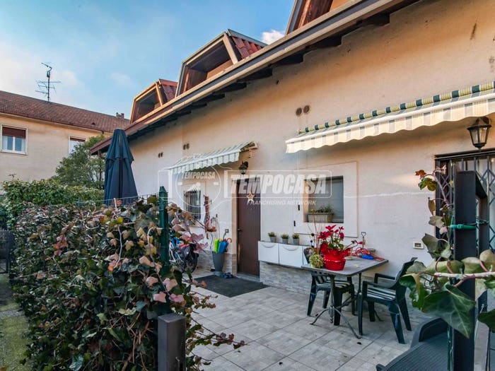 Casa con 5 locali in vendita in Via ai Ronchi, Origgio