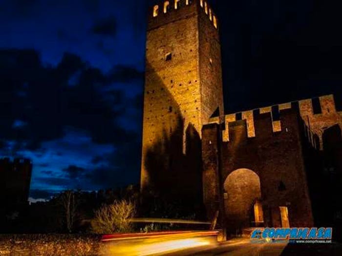 Casa con 6 locali in vendita in Urb Centro Storico Montagnana, Centro, Montagnana