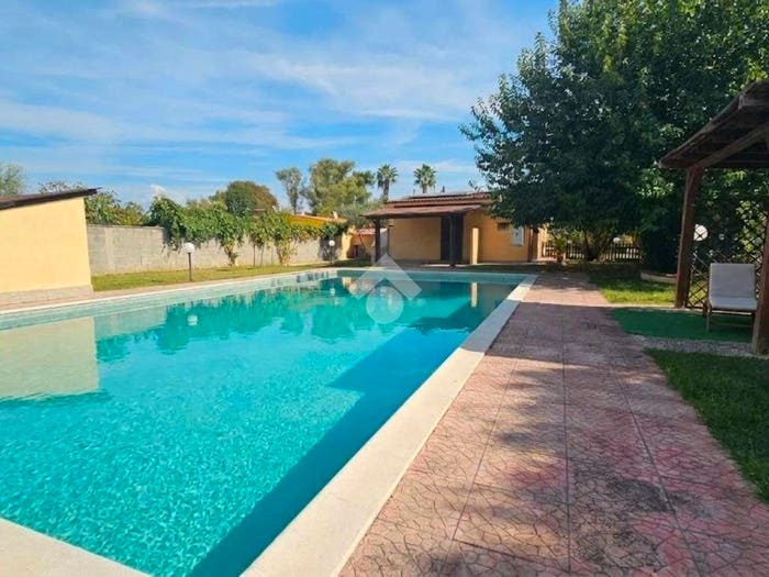 Casa trilocale in vendita in Via della Polveriera, Cisterna di Latina