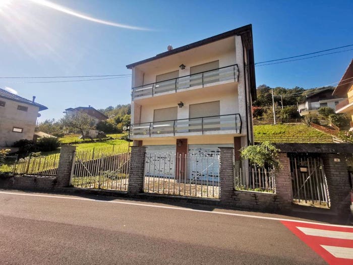 Appartamento trilocale in vendita in Frazione Malerba, La Villa, Traves