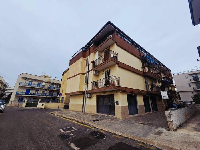 Appartamento trilocale in vendita in Via Caduti di Tutte le Guerre, Polignano a Mare