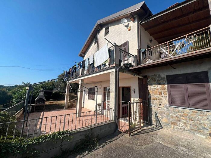 Casa quadrilocale in vendita in Località Batteria, Cipressa