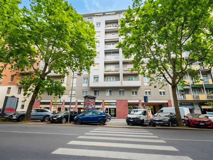 Appartamento con 6 locali in vendita in Viale Certosa, Certosa, Milano
