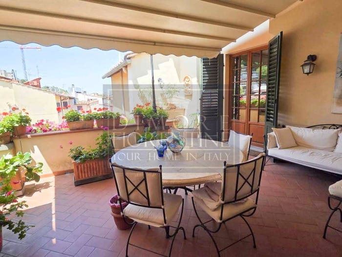 Casa con 6 locali in vendita in Piazza dei Mozzi, San Niccolò, Firenze