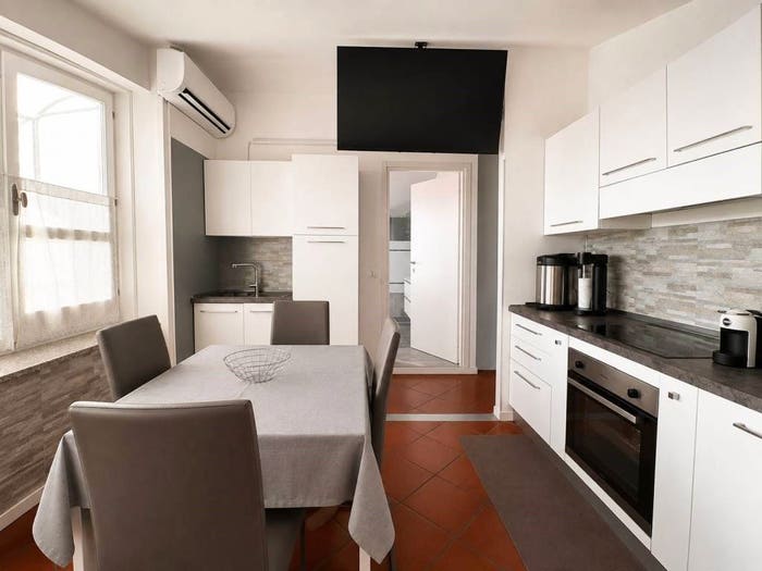 Appartamento quadrilocale in vendita in Via Olanda, Lido Est, Jesolo