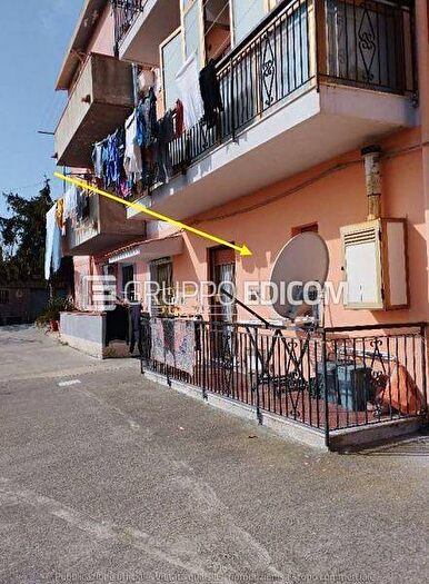 Appartamento con 6 locali in vendita in via V Gattoleo, Pontegrande Sant'Elia, Catanzaro