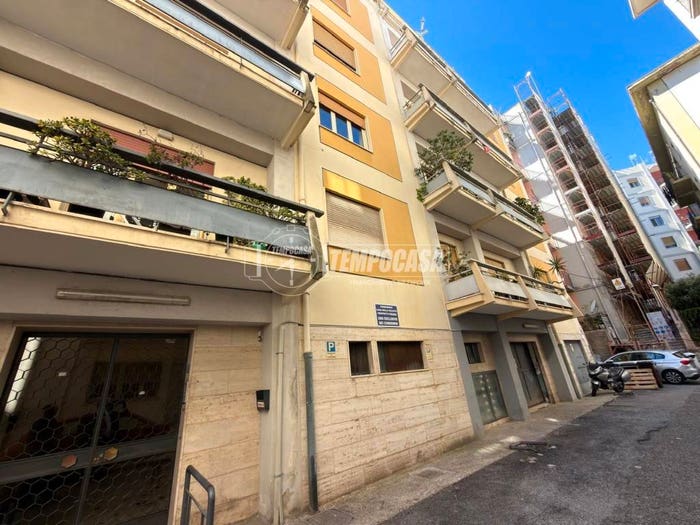 Appartamento quadrilocale in vendita in Viale principe umberto I, Principe Umberto, Messina
