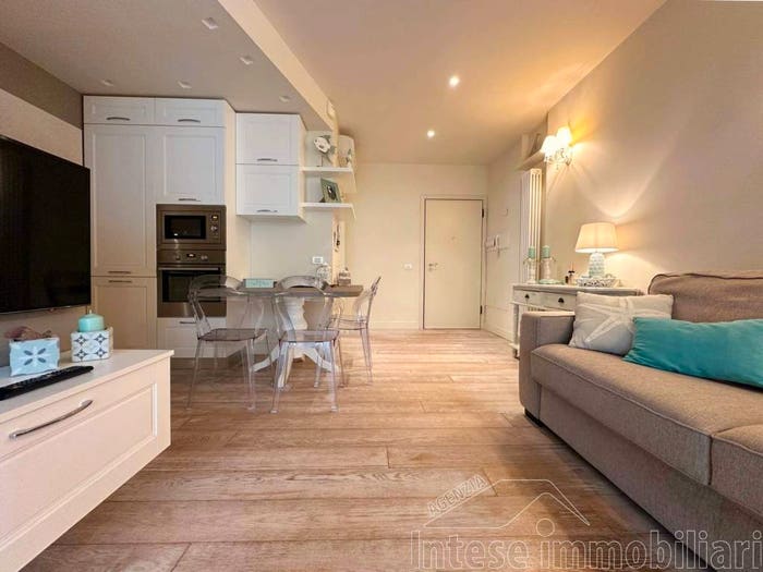 Appartamento trilocale in vendita in Viale Vittorio Veneto, Milano Marittima, Cervia