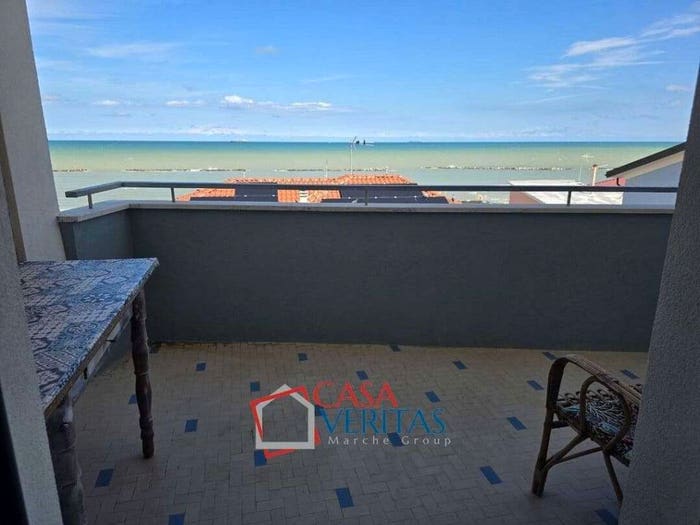 Appartamento quadrilocale in vendita in Palombina Nuova, Ancona