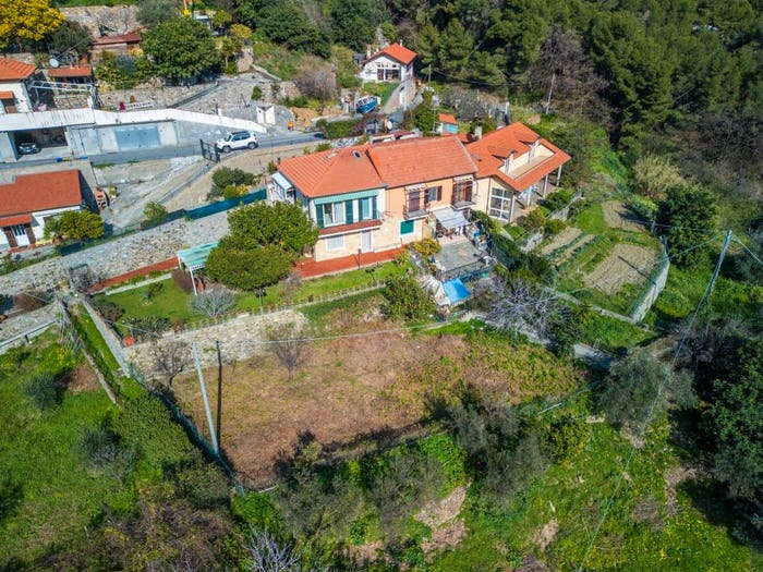 Casa con 5 locali in vendita in Regione Caudi, Fenarina Via Neghelli Collina di Ponente, Alassio