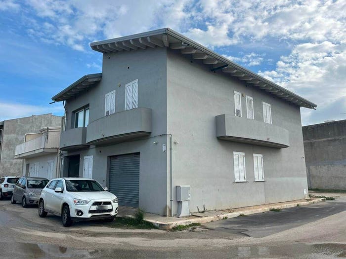Casa con 6 locali in vendita in Via Delle Mammole, Pachino