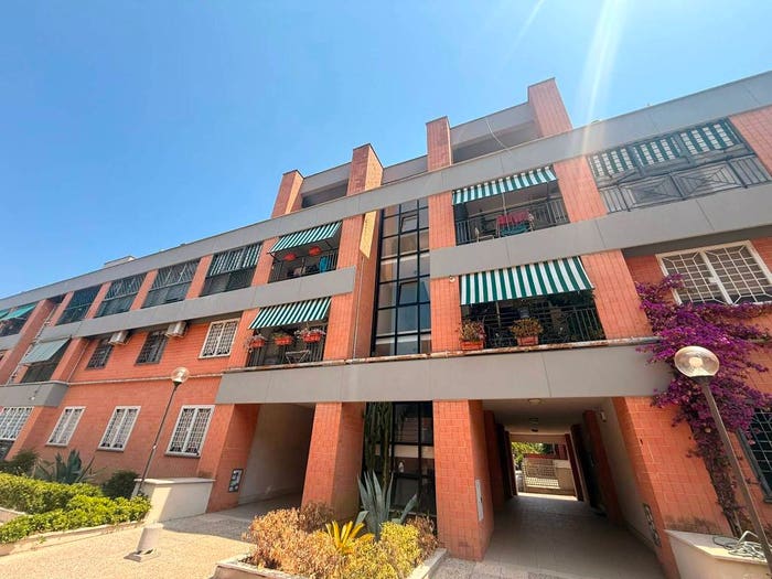 Appartamento con 6 locali in vendita in Via Arrigo Minerbi, Acilia, Roma