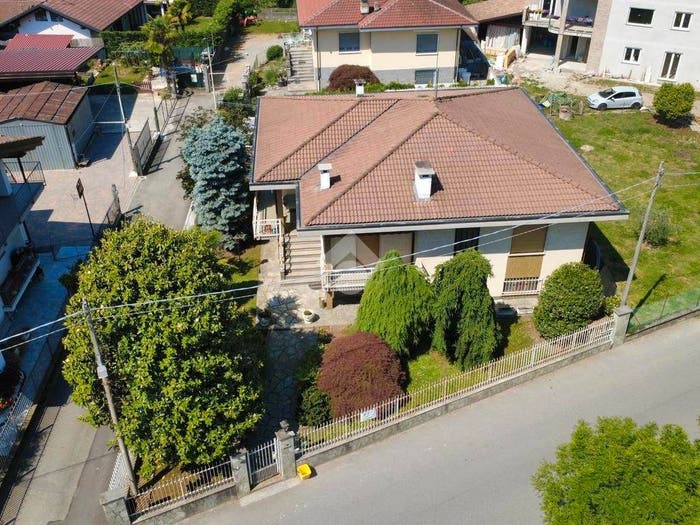 Casa con 6 locali in vendita in Str del Casino, Centro, Castellamonte
