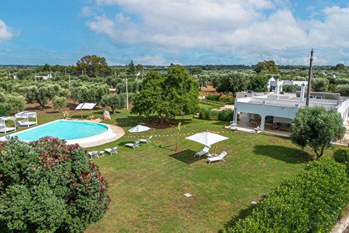 Casa con 8 locali in vendita in Contrada Tamburroni, Ostuni