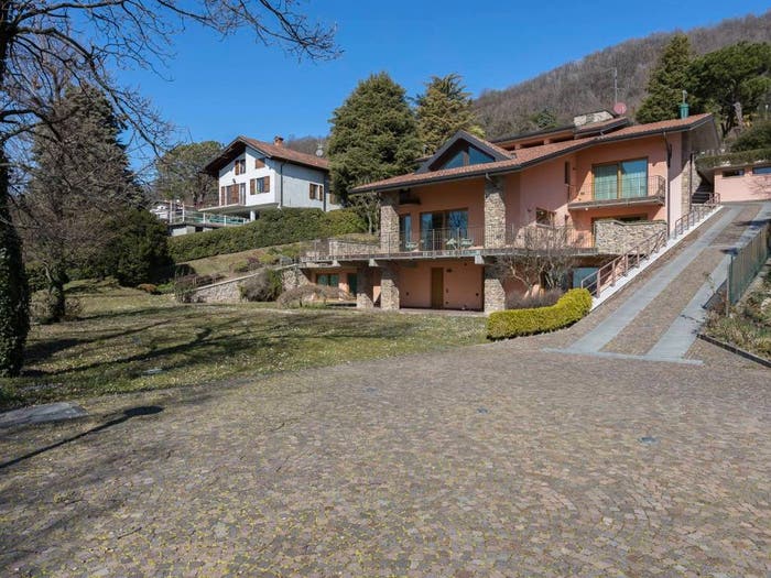 Casa con 6 locali in vendita in Via Besane, San Pantaleone, Grumello del Monte