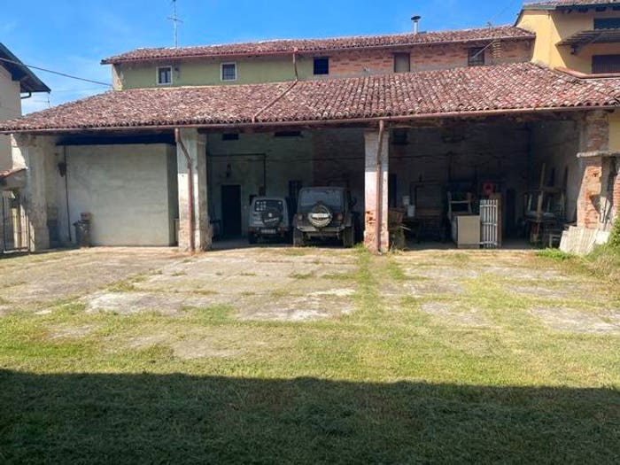 Casa con 6 locali in vendita in Via Regona, Credera Rubbiano