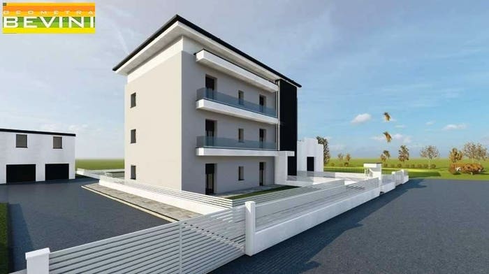 Appartamento con 5 locali in vendita in STRADA ALBARETO, Sacca Stazione, Modena