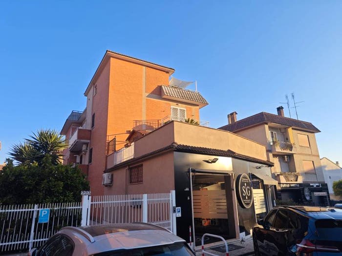 Appartamento quadrilocale in vendita in Viale della Repubblica, Santa Maria delle Mole, Marino