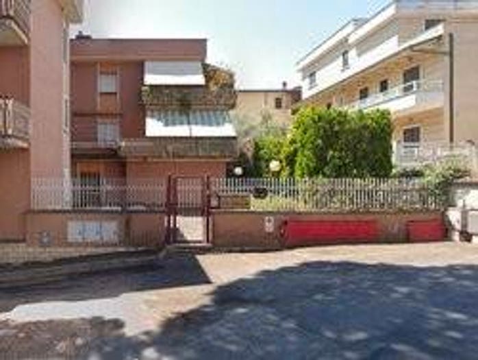 Appartamento trilocale in vendita in Via Ruggero Leoncavallo, Centro, Mentana