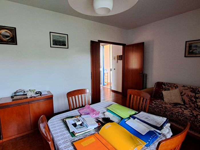Appartamento con 5 locali in vendita in Pantano, Pesaro
