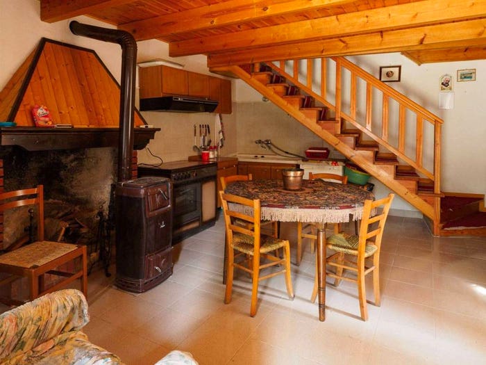 Casa quadrilocale in vendita in Frassinoro