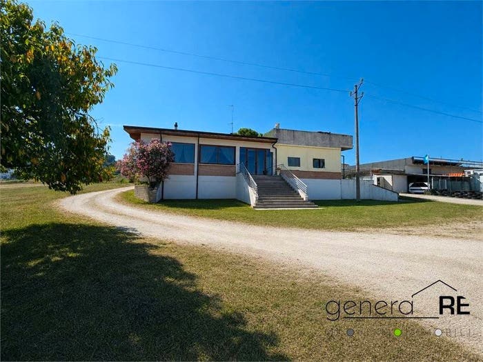 Casa con 5 locali in vendita in Valle Molino, Moscufo