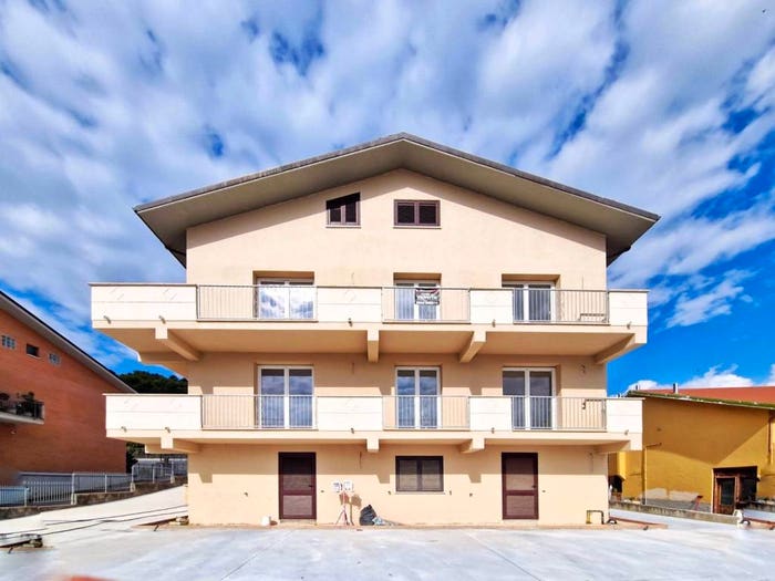 Appartamento trilocale in vendita in Via Del Paradosso snc, Bellavista Pianola, L'Aquila