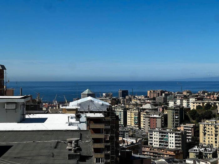 Appartamento quadrilocale in vendita in Via Gaeta, Oregina, Genova