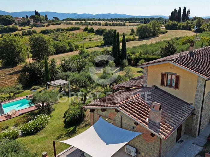 Casa con 6 locali in vendita in Vicolo Petrella, Centro, Cortona