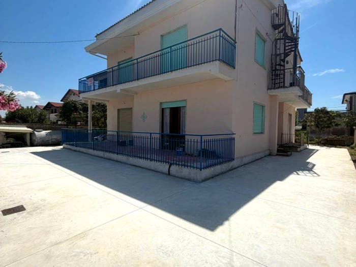 Casa con 6 locali in vendita in Viale Vladimir Ilic Ulianov Lenin, Baia Verde, Castel Volturno