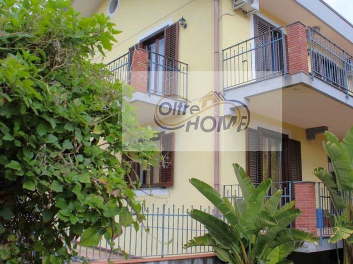 Casa con 6 locali in vendita in Via Mongibello, Carruba San Leonardello, Giarre