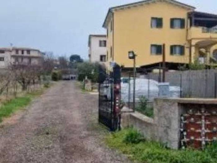 Appartamento trilocale in vendita in Via Grazia Deledda No Number, Perfugas