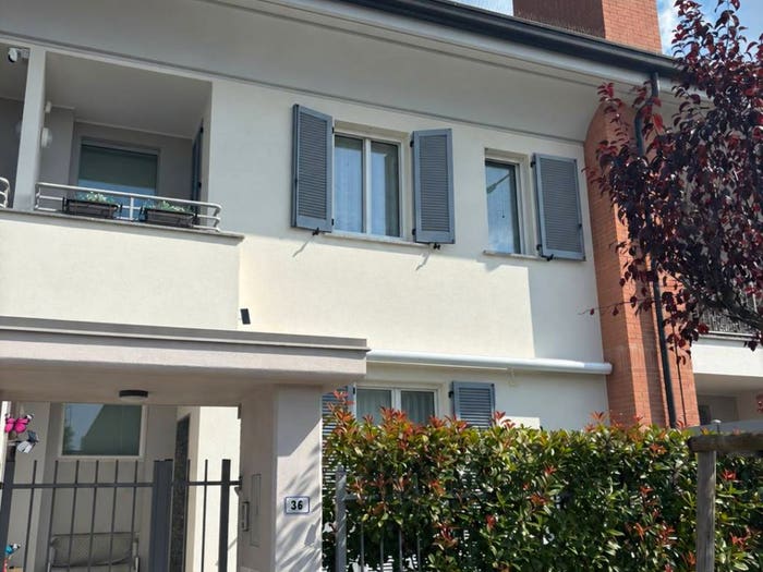 Casa quadrilocale in vendita in Via Gianni Brera, Marcallo, Marcallo con Casone