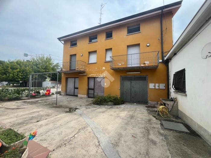 Appartamento bilocale in vendita in Viale Della Costituzione, Centro, Castelnovo di Sotto