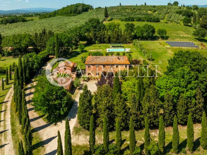 Casa con 6 locali in vendita in Frazione Pieve Vecchia, Centro, Foiano della Chiana