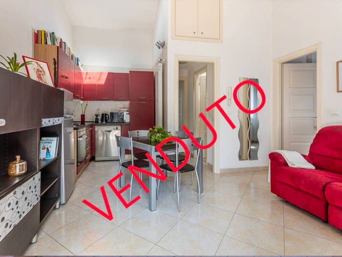 Appartamento trilocale in vendita in Strada Privata Mazza, Oneglia, Imperia