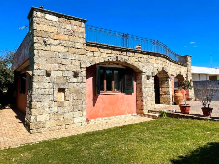 Casa con 6 locali in vendita in Via Don Luigi Sturzo, Casarano