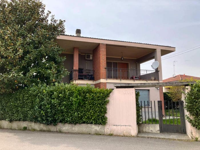 Casa con 5 locali in vendita in Via Salvador Allende, Centro, Mede