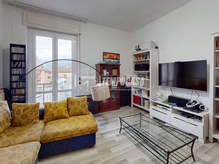 Appartamento quadrilocale in vendita in Via Circonvallazione, Centro, Matelica